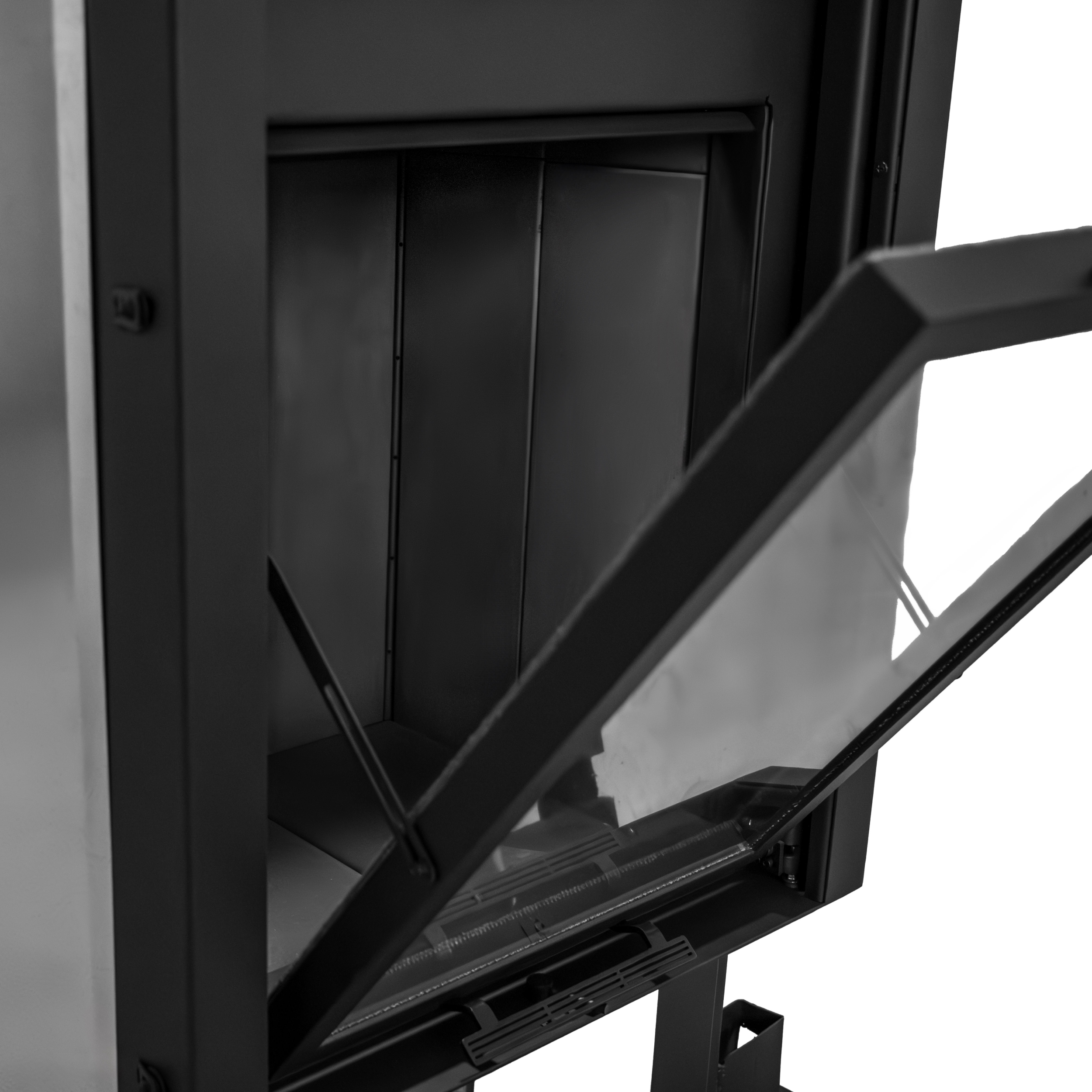 Lazaru_Flat71-51_black_door_opening3